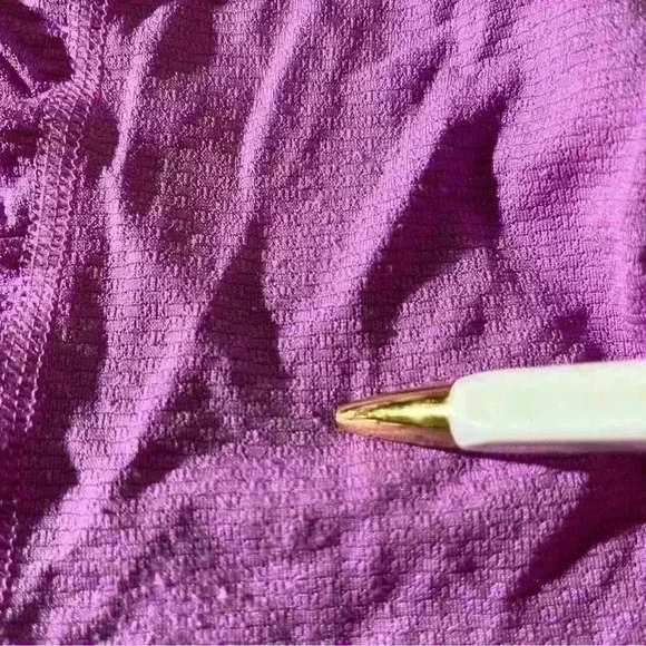 Lululemon Shirt Womens Purple V-Neck Active Top Workout Top Casual -2 - Picture 3 of 8